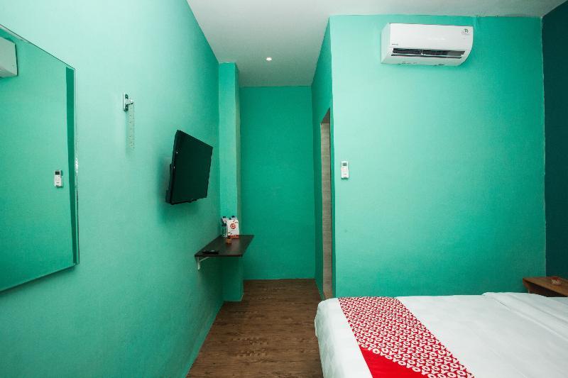 Hotel Reddoorz At Sentosa Jaya Helvetia Medan Exterior foto